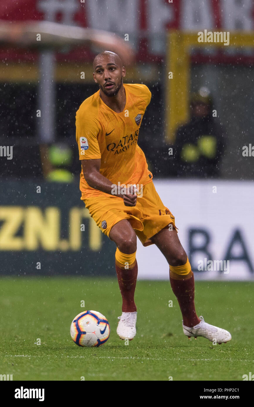 Mailand, Italien. 31 Aug, 2018. Steven Nzonzi (Roma) während Erie der Italienischen eine "Übereinstimmung zwischen Mailand 2-1 Roma auf Giuseppe Meazza Stadion am 31. August 2018 in Mailand, Italien. (Foto von Maurizio Borsari/LBA) Quelle: Lba Co.Ltd./Alamy leben Nachrichten Stockfoto