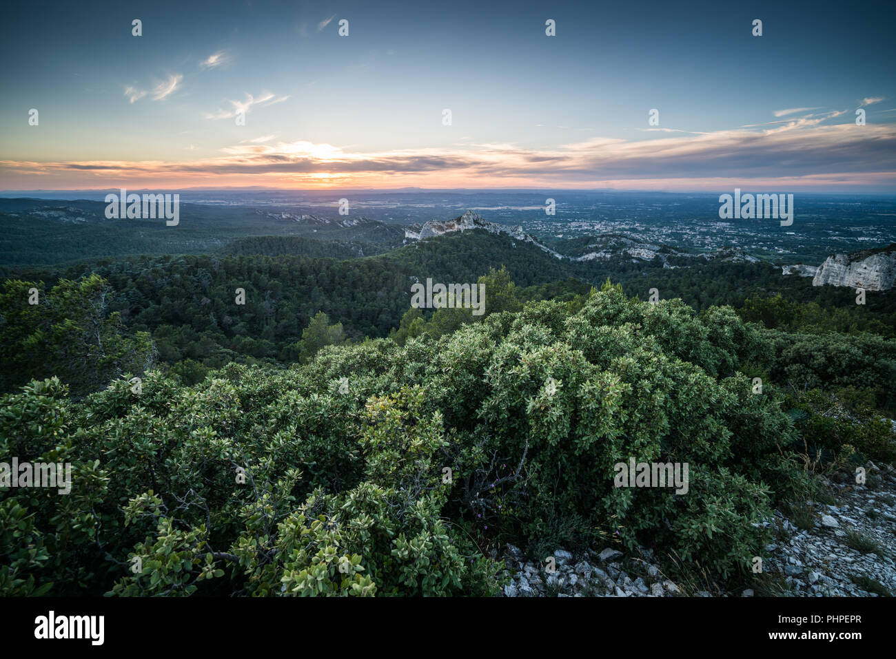 Massif des Alpilles, Provence, Frankreich, Europa. Stockfoto