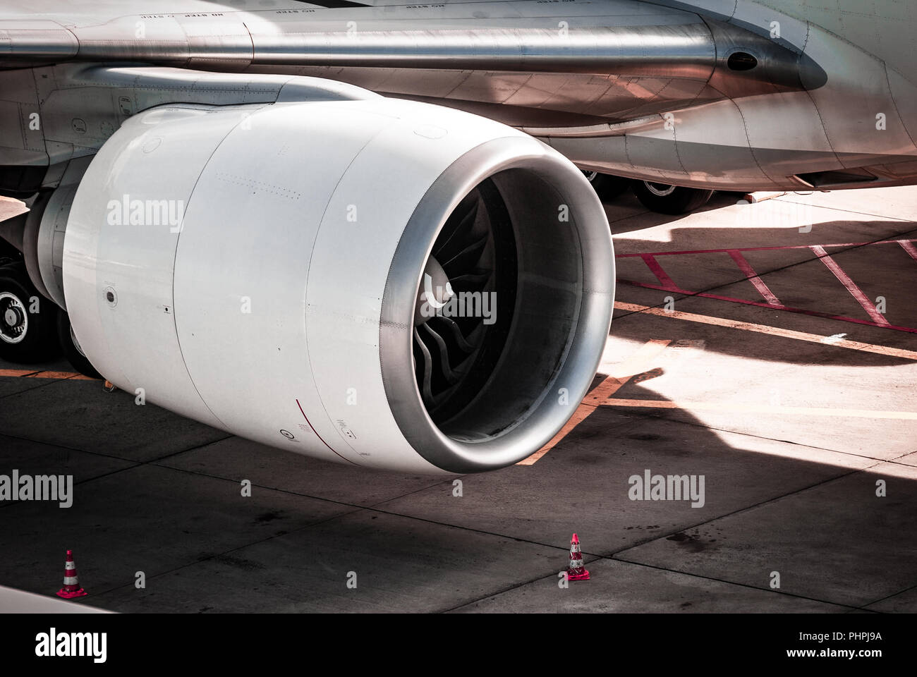Motor, Turbine Flugzeug am Flughafen Frankfurt Stockfoto