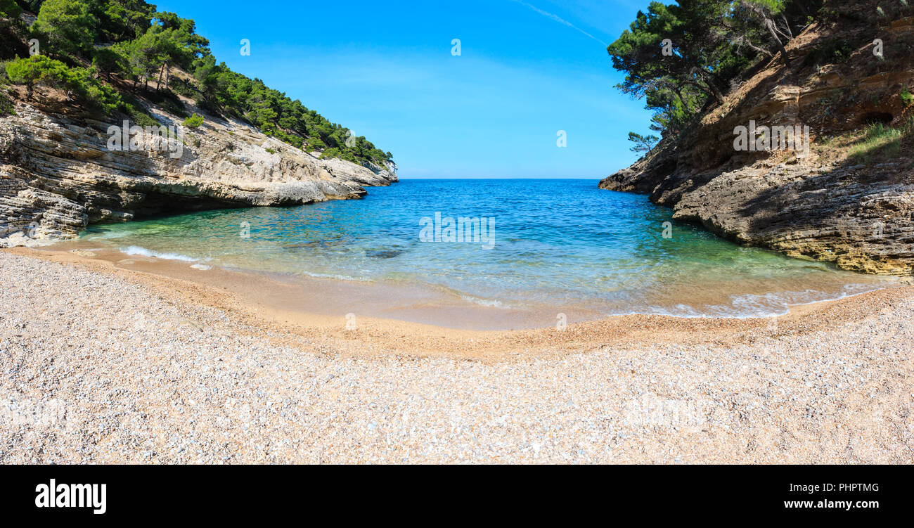 Sommer Baia della Pergola Beach, Apulien, Italien Stockfoto