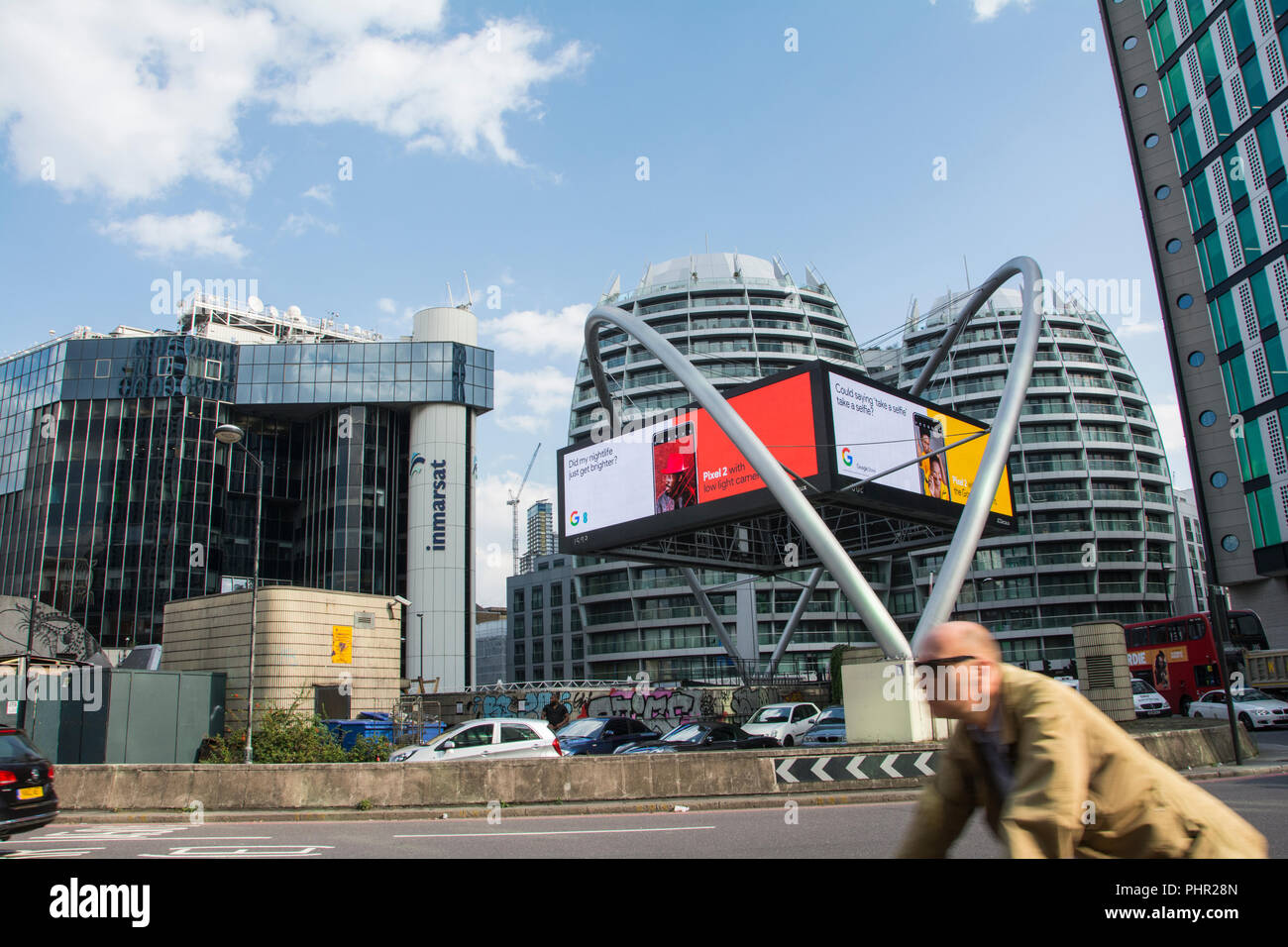 Männliche Radfahrer auf der alten Straße Kreisverkehr, London, UK Stockfoto