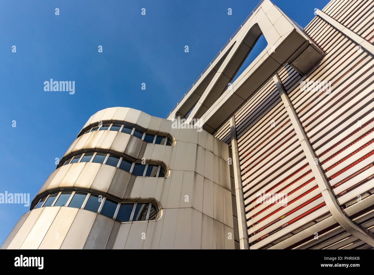 Berlin, Deutschland, 29. August 2018: Nahaufnahme der Fassade des Internationalen Congress Center Stockfoto