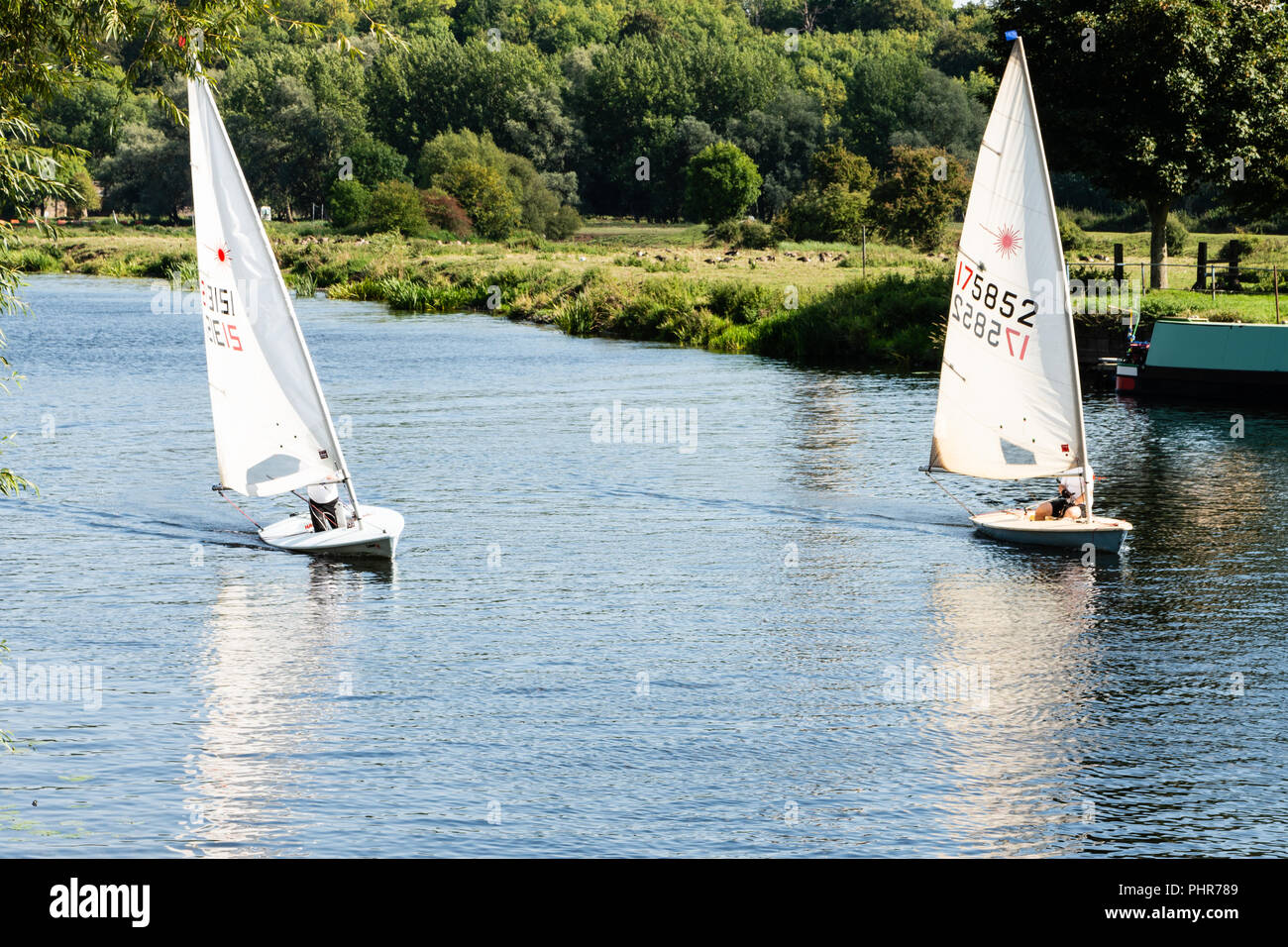 Boote auf dem Fluss Trent Stockfoto