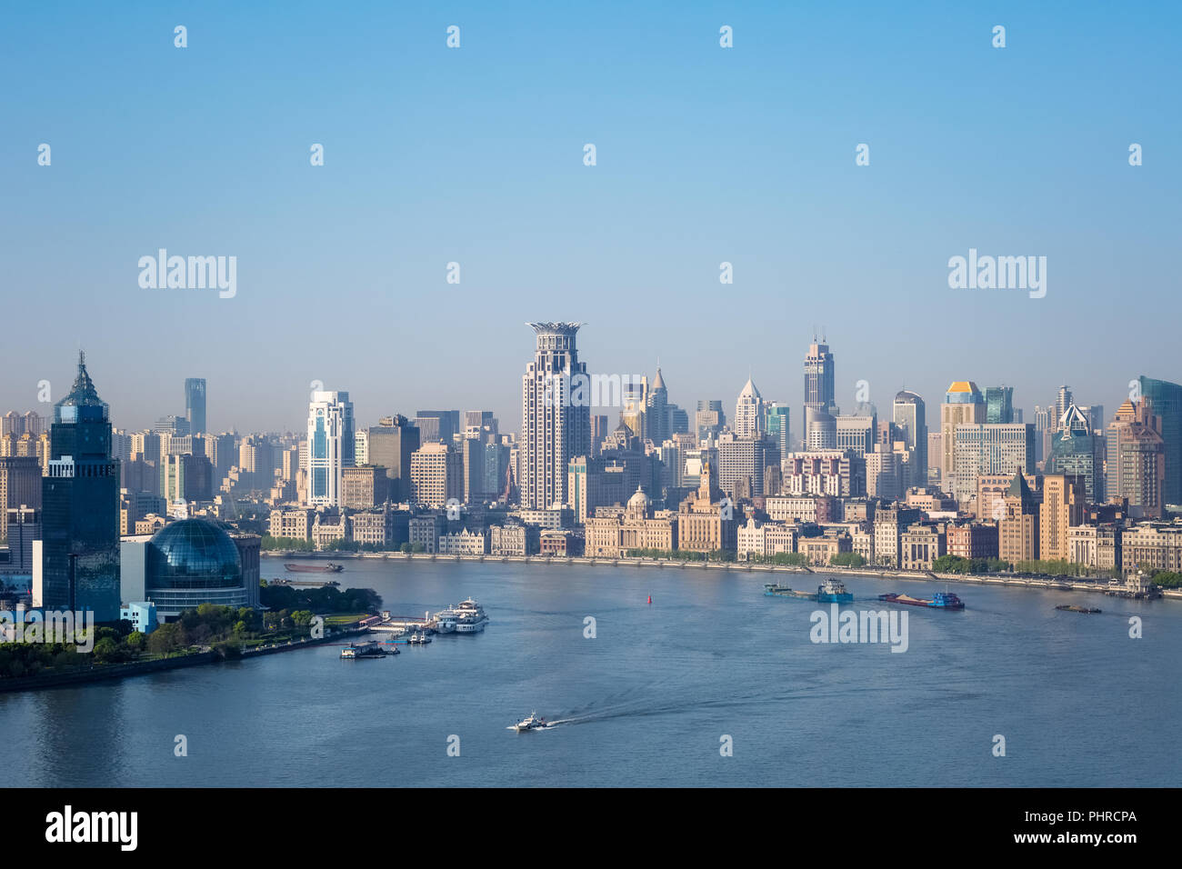 Schönen Fluss Huangpu in Morgen und der Bund Stockfoto
