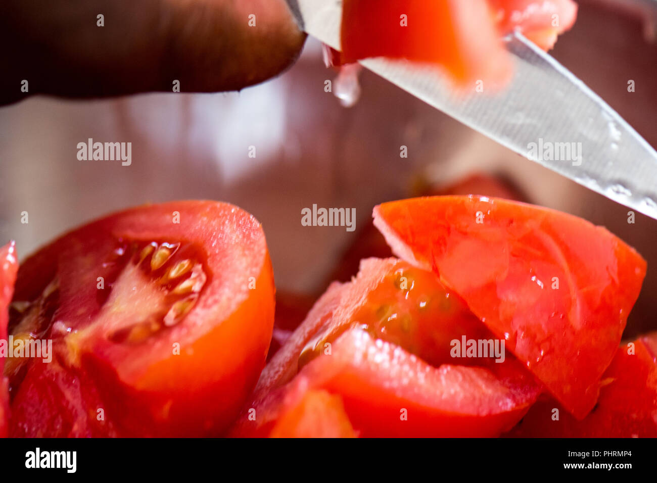 Zubereitung von Speisen in der Küche Stockfoto