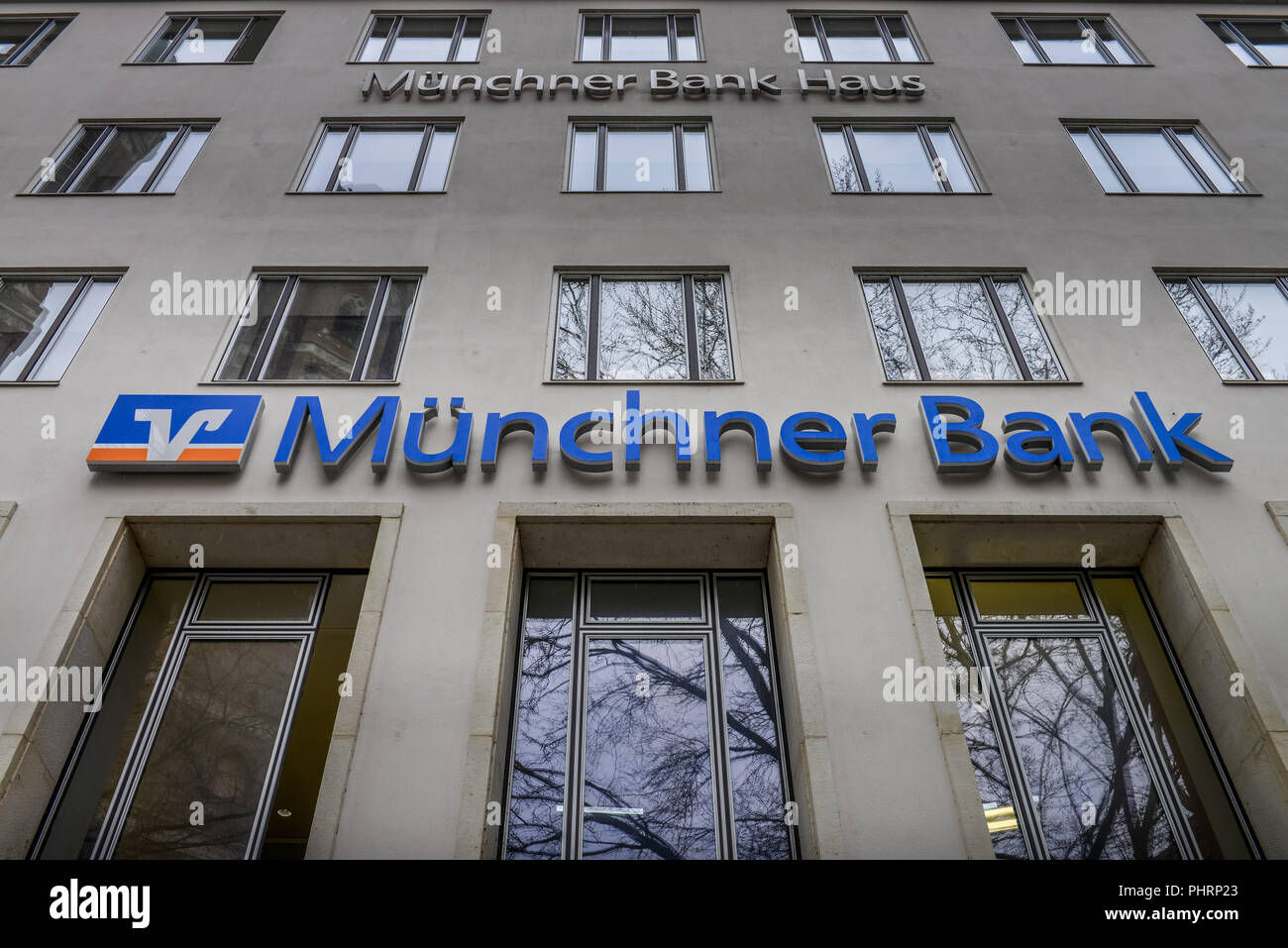 Muenchner Bank, Neuhauser Straße, Muenchen, Bayern, Deutschland  Stockfotografie - Alamy