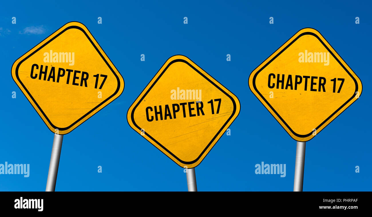 Kapitel 17 - gelbe Schilder mit blauem Himmel Stockfoto