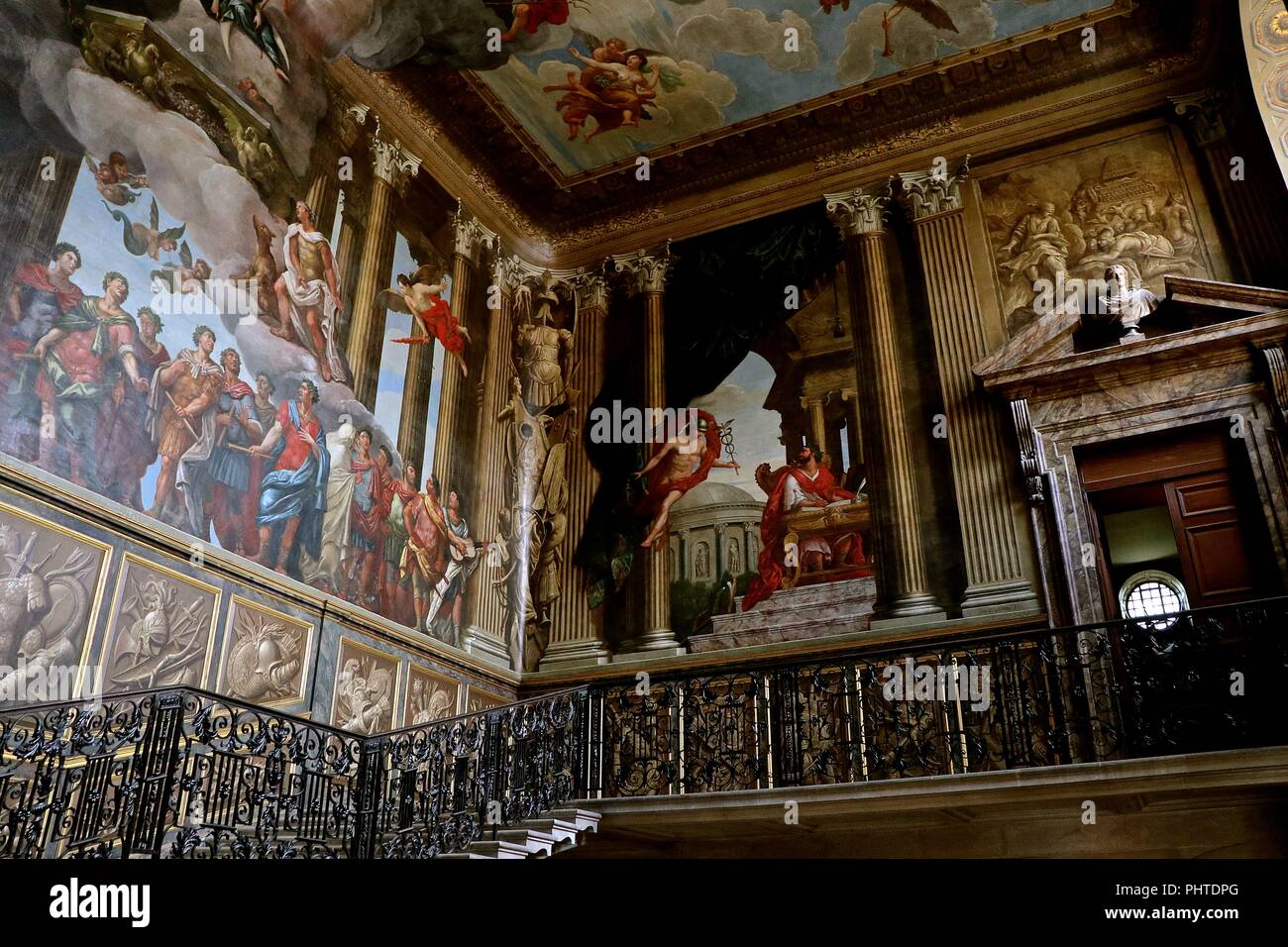 Hampton court railway Fotos und Bildmaterial in hoher Auflösung Alamy