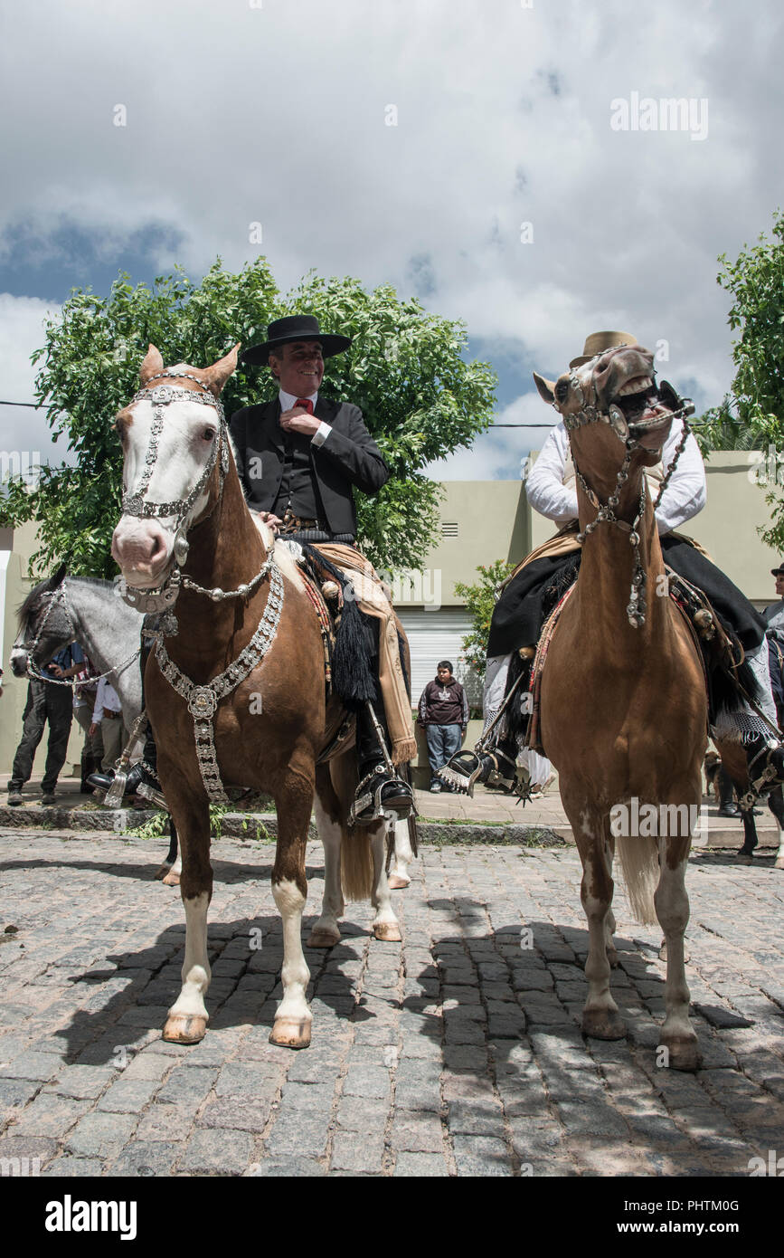 San Antonio de Areco, Provinz Buenos Aires, Argentinien - 11. November 2012: Gaucho (South American Cowboy ist ein Wohnsitz o der südamerikanischen Pampa) Stockfoto