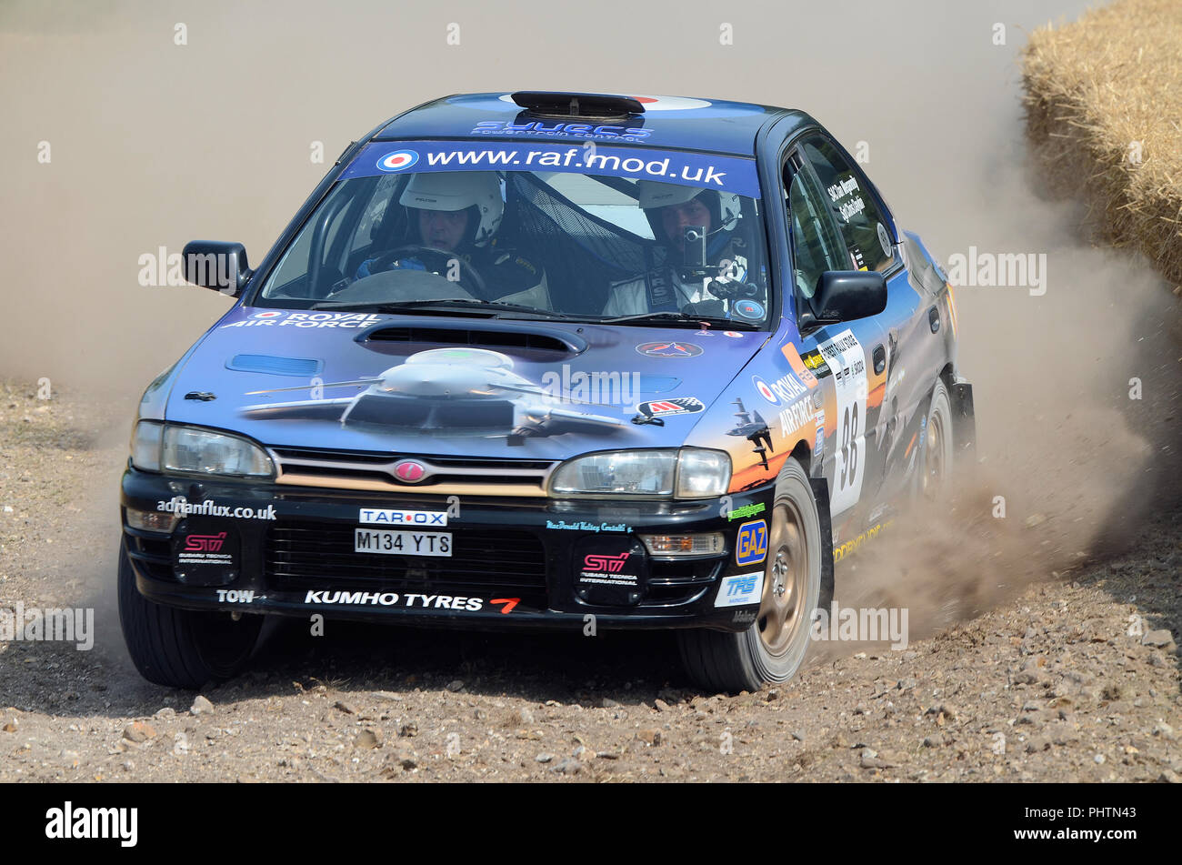 RAF, Royal Air Force Subaru Impreza Rallye-Autorennen auf der Spezialbühne beim Goodwood Festival of Speed. Gefahren von Dan Megannity und Chris Daykin Stockfoto