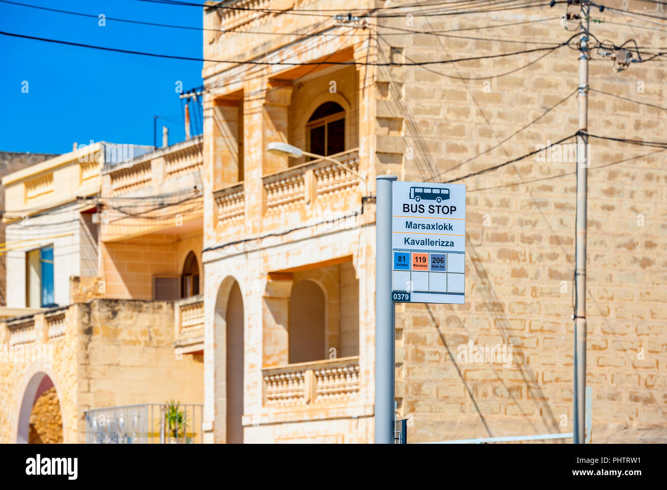 Bushaltestelle in Marsaxlokk Malta Stockfoto