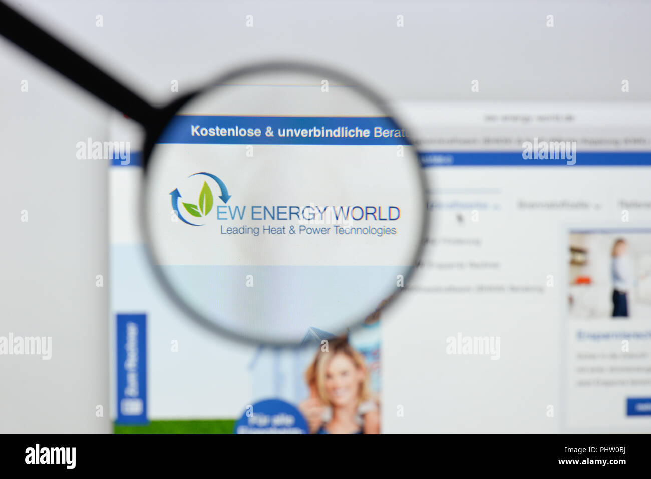 Mailand, Italien - 20 August 2018: EW Energy World Website Homepage. EW Energy World Logo sichtbar. Stockfoto