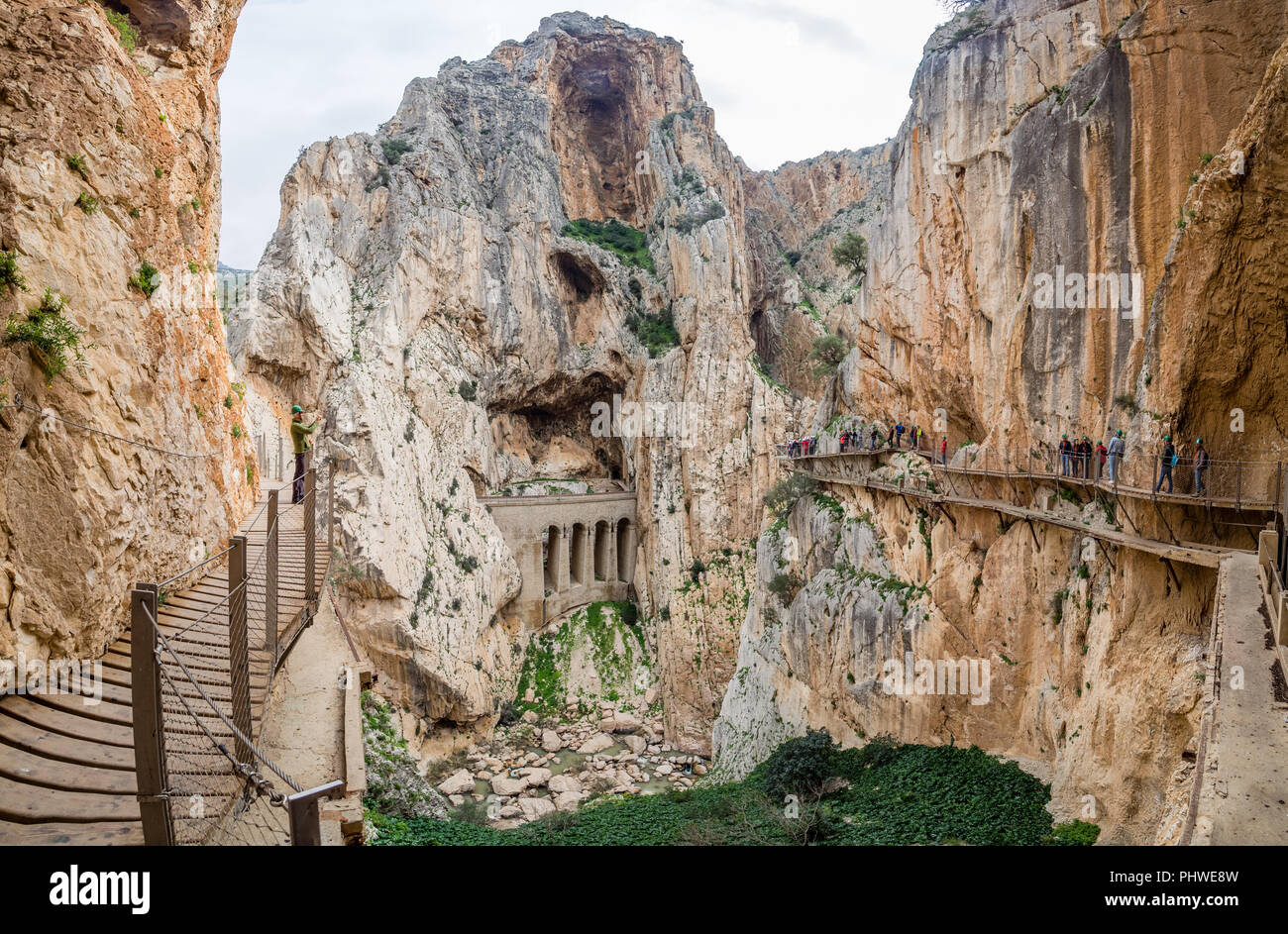 Gehwege und dramatischen Klippen von Caminito del Rey, Spanien Stockfoto