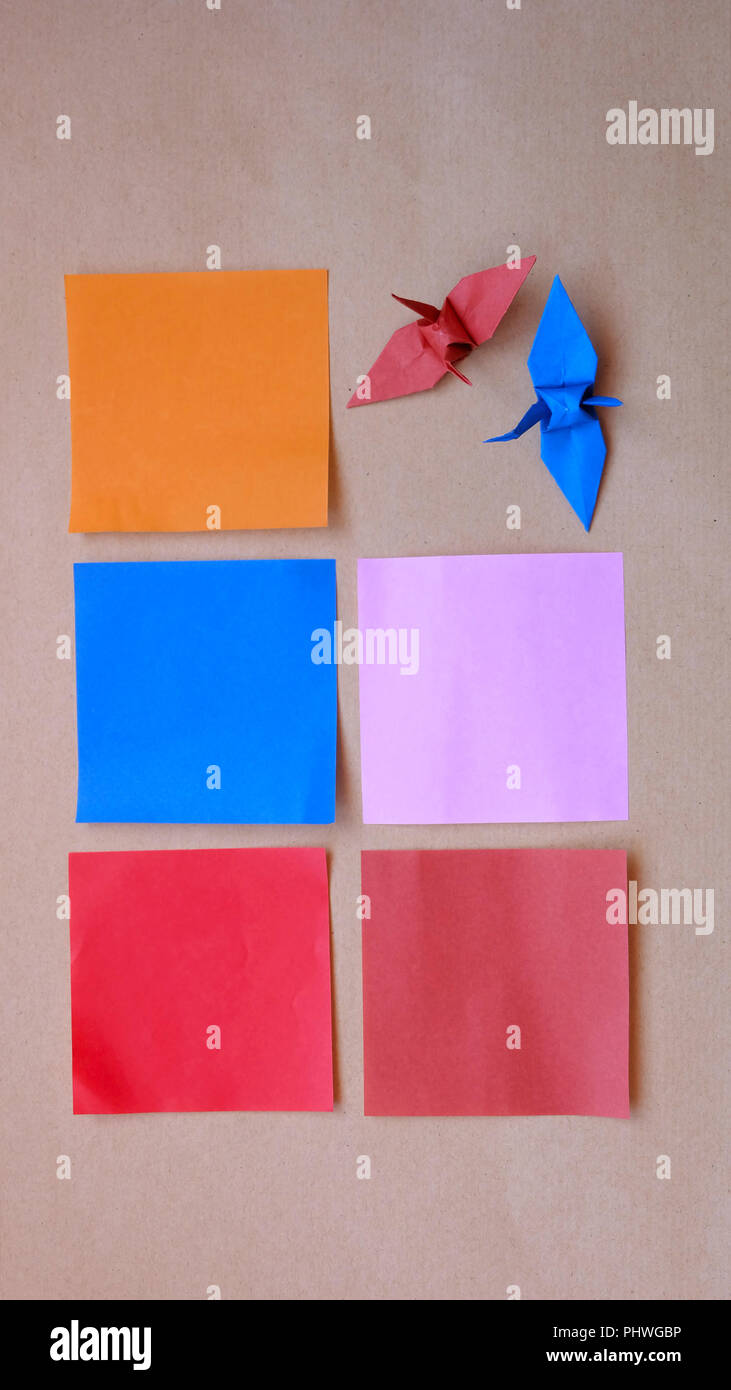Flach Von Bunten Origami Papiere Und Gefaltete Papier Kran