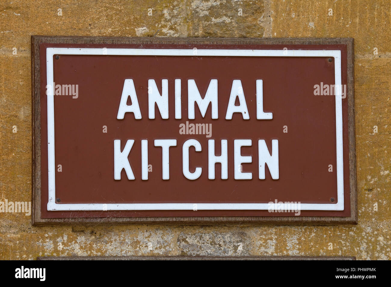 Tier Küche Zeichen an der Wand Stockfoto
