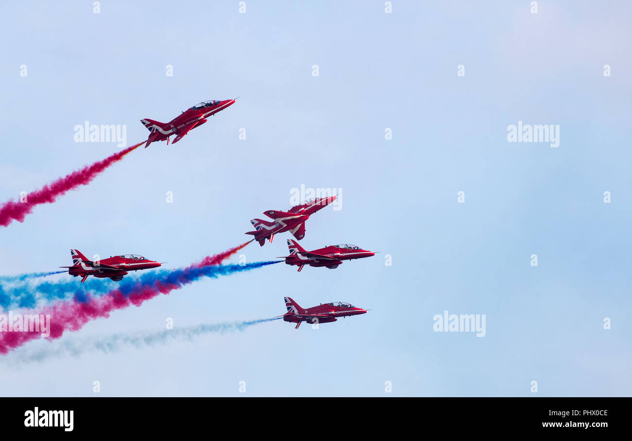 Rote Pfeile zeigen an Air Festival Bournemouth, Dorset, Großbritannien Stockfoto