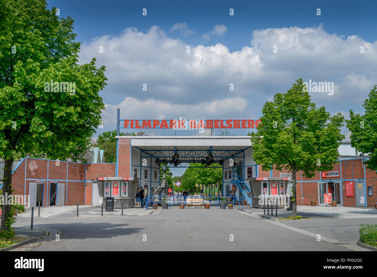 Grossbeerenstrasse Filmpark Babelsberg, Potsdam, Brandenburg, Deutschland Stockfoto