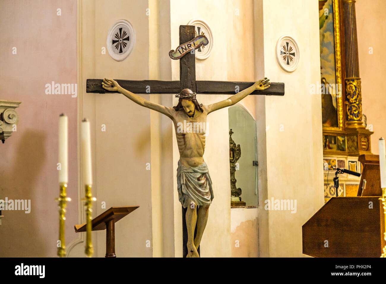 RAVELLO (SA), Italien - 29 AUGUST 2018: Sonnenlicht leuchtenden inneren der Kathedrale in Ravello Stockfoto