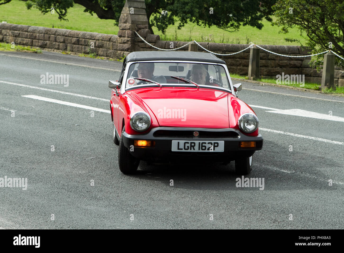 1975 MG Midget 1500 klassische Autos, Veteran, restauriert, Auto, Classic, Fahrzeug, Vintage, Auto, Alte, Transport, retro, Transport, Großbritannien 1975 MG Midget 1500 klassische Autos, Veteran, restauriert, Auto ...