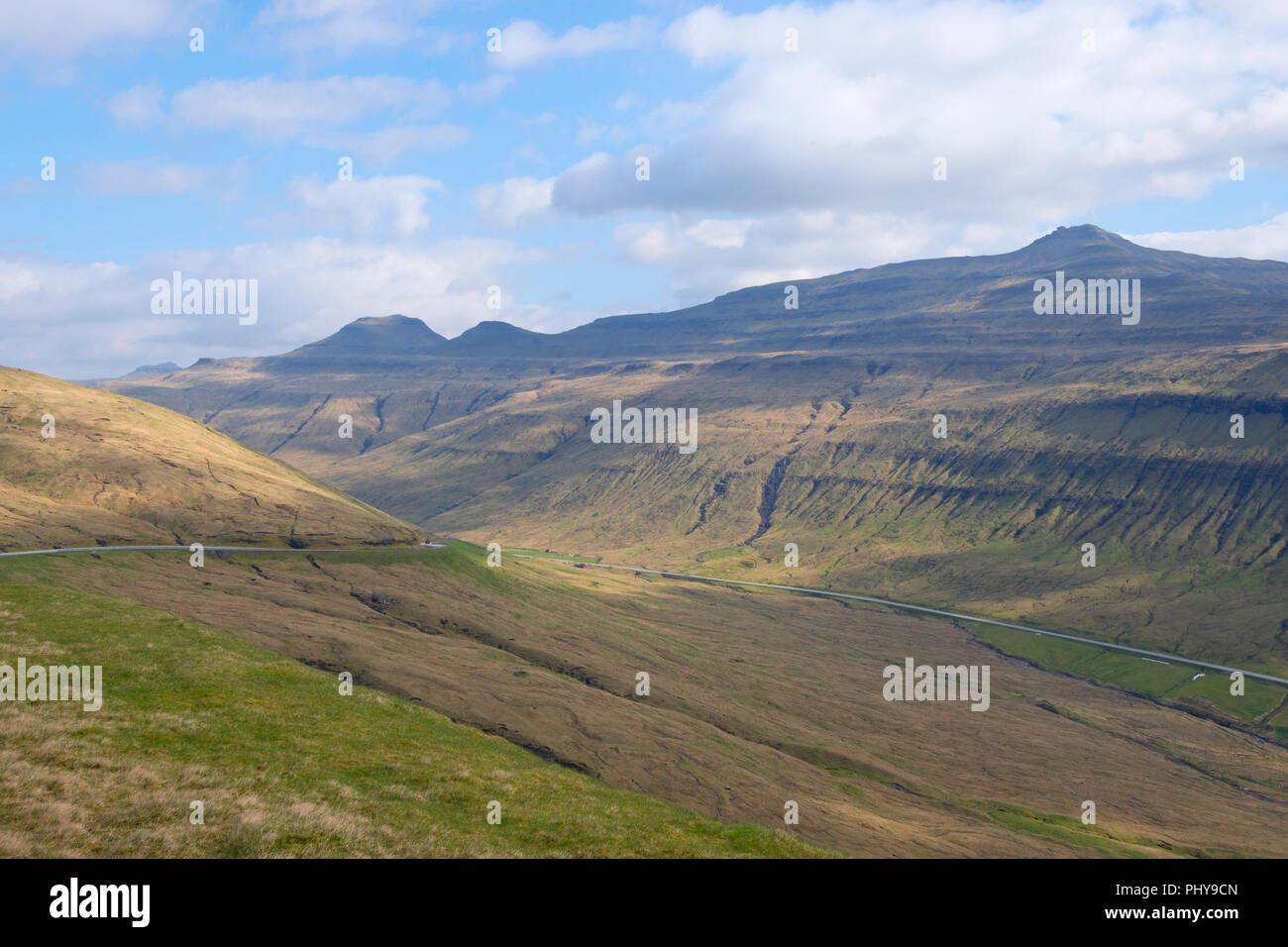 Blick auf die Berge von Streymoy Island, Färöer Inseln Stockfoto