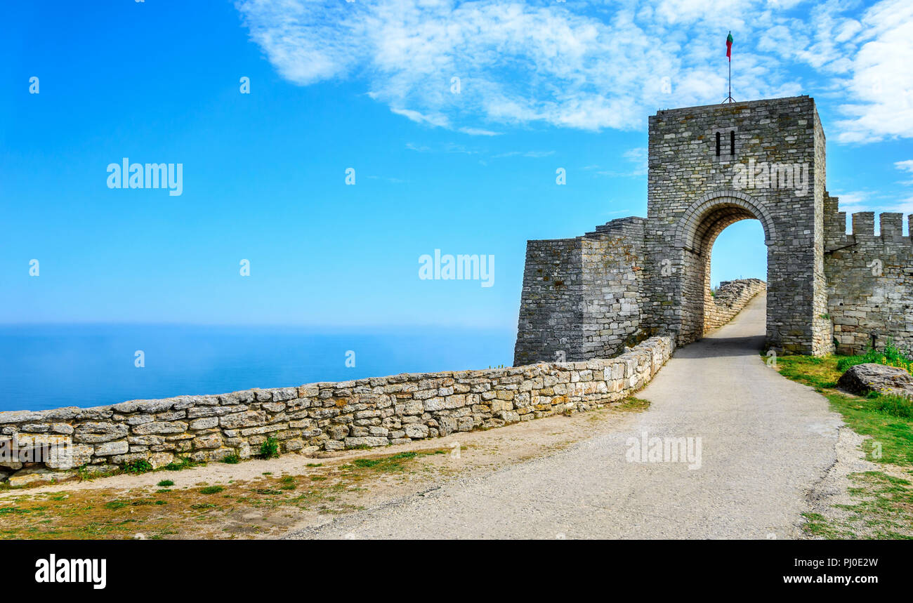Festung auf Kap Kaliakra, Bulgarien. Blick auf das Meer. Stockfoto