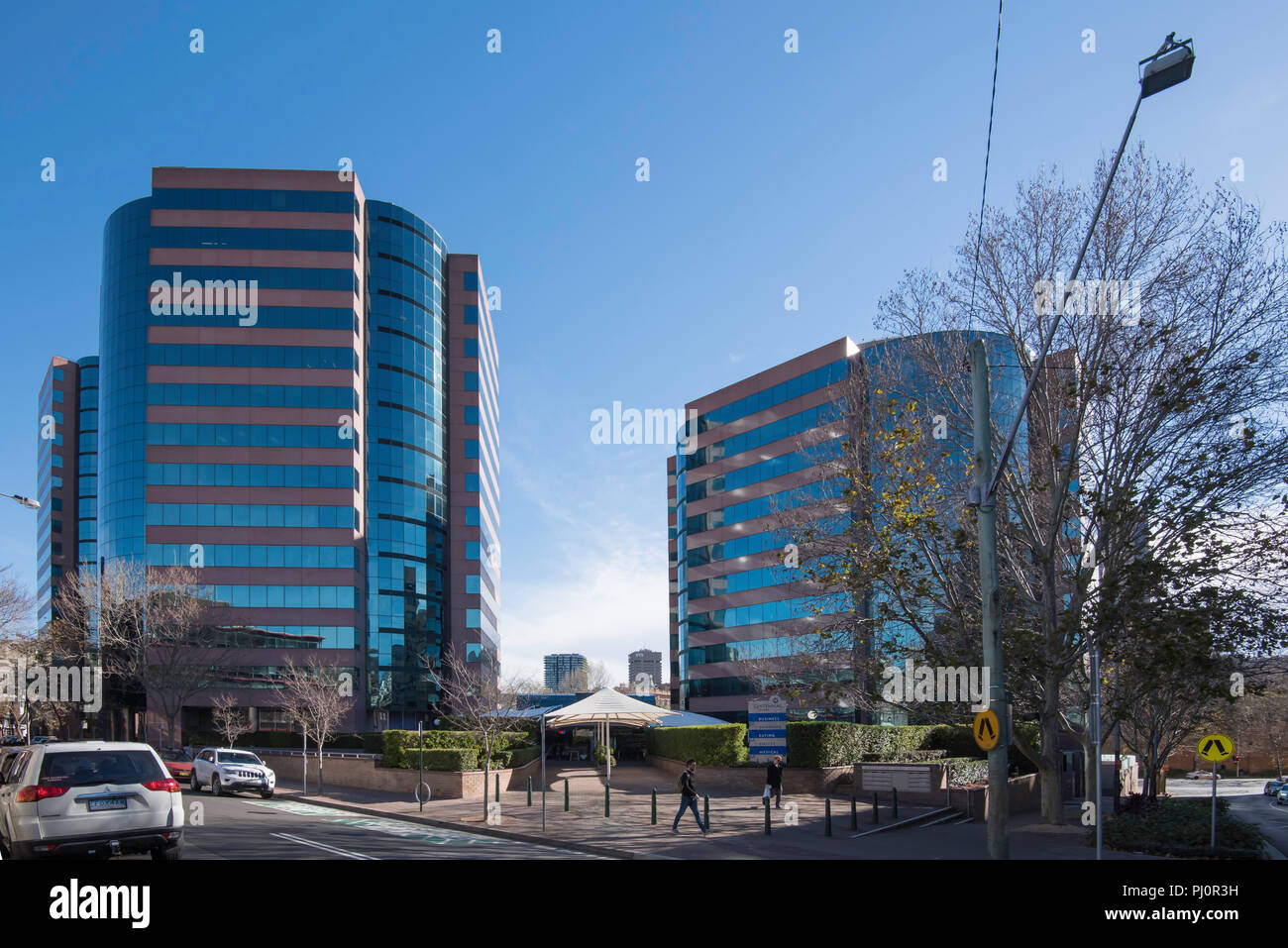 Die gläsernen Türme von Centennial Plaza eine Suite von drei Türme meist durch Regierungsbehörden, darunter das Büro von Meteorologie belegt Stockfoto