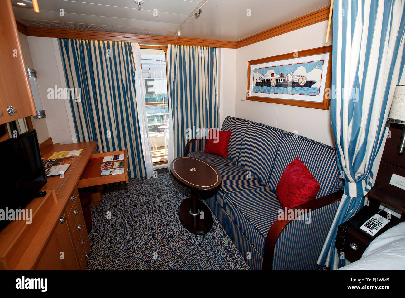 Deluxe Oceanview Stateroom Mit Veranda 05 A Disney Wunder