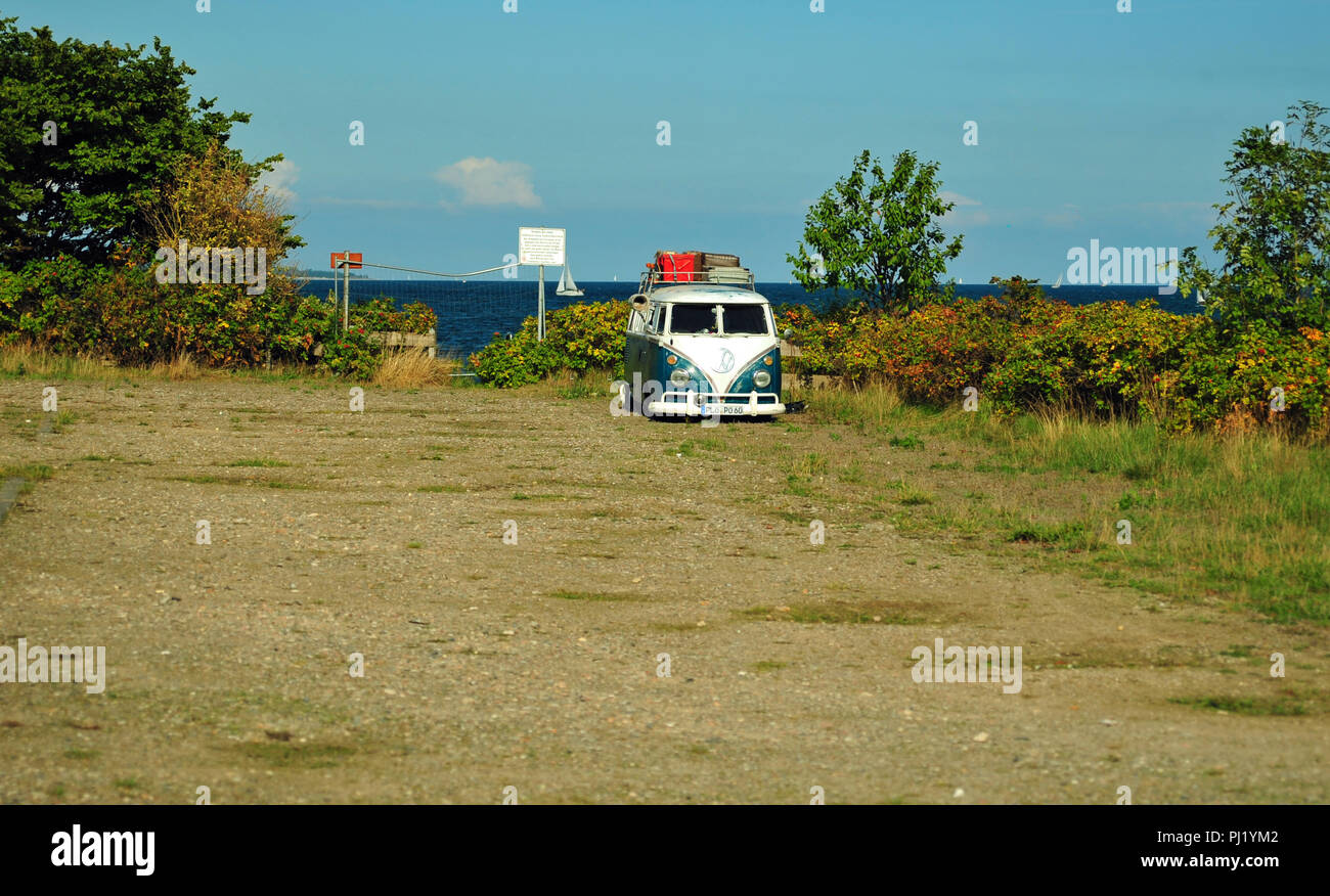 VW-Bulli T1, Eckerförder Bucht, Deutschland Stockfoto
