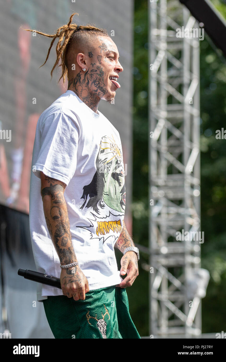 September 2, 2018 - Philadelphia, Pennsylvania, US-Rapper LIL SKIES (KIMETRIUS FOOSE) während der Hergestellt in Amerika Musik Festival am Benjamin Franklin Parkway in Philadelphia, Pennsylvania (Credit Bild: © Daniel DeSlover/ZUMA Draht) Stockfoto