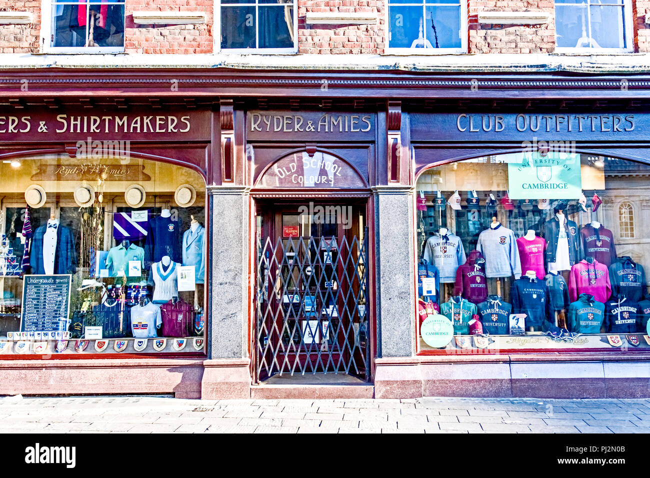 Cambridge (England, Großbritannien): Store für Hochschule Outfit Stockfoto