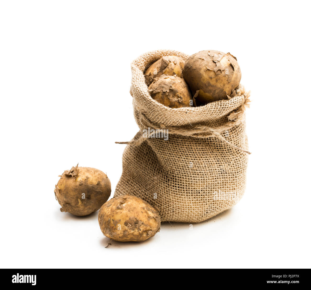 Neue Kartoffeln Im Sack Sack Isoliert Auf Weissem Stockfotografie Alamy