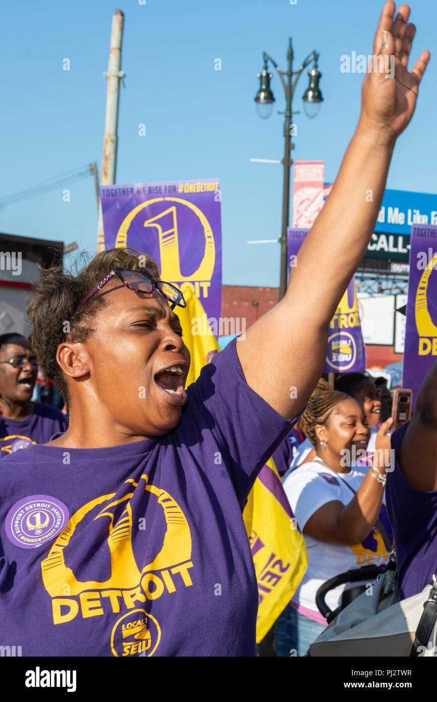 Detroit, Michigan - 3. September 2018 - die Mitglieder der Service Mitarbeiter Internationale Union beitreten Detroit's Labor Day Parade. Stockfoto