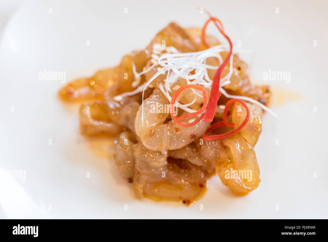 Chinesische Meeresfrüchte Quallen würziger Salat - chinesische Groumet Küche Stockfoto