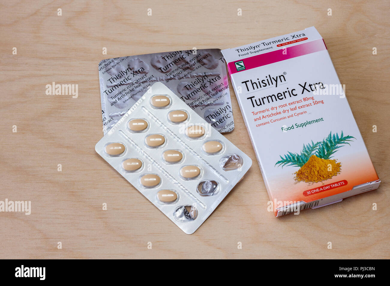 Foto von Kurkuma Nahrungsergänzungsmittel Tabletten, Thisilyn Kurkuma Xtra, hilft, gesunde Darm-und Verdauungsgesundheit zu erhalten Stockfoto