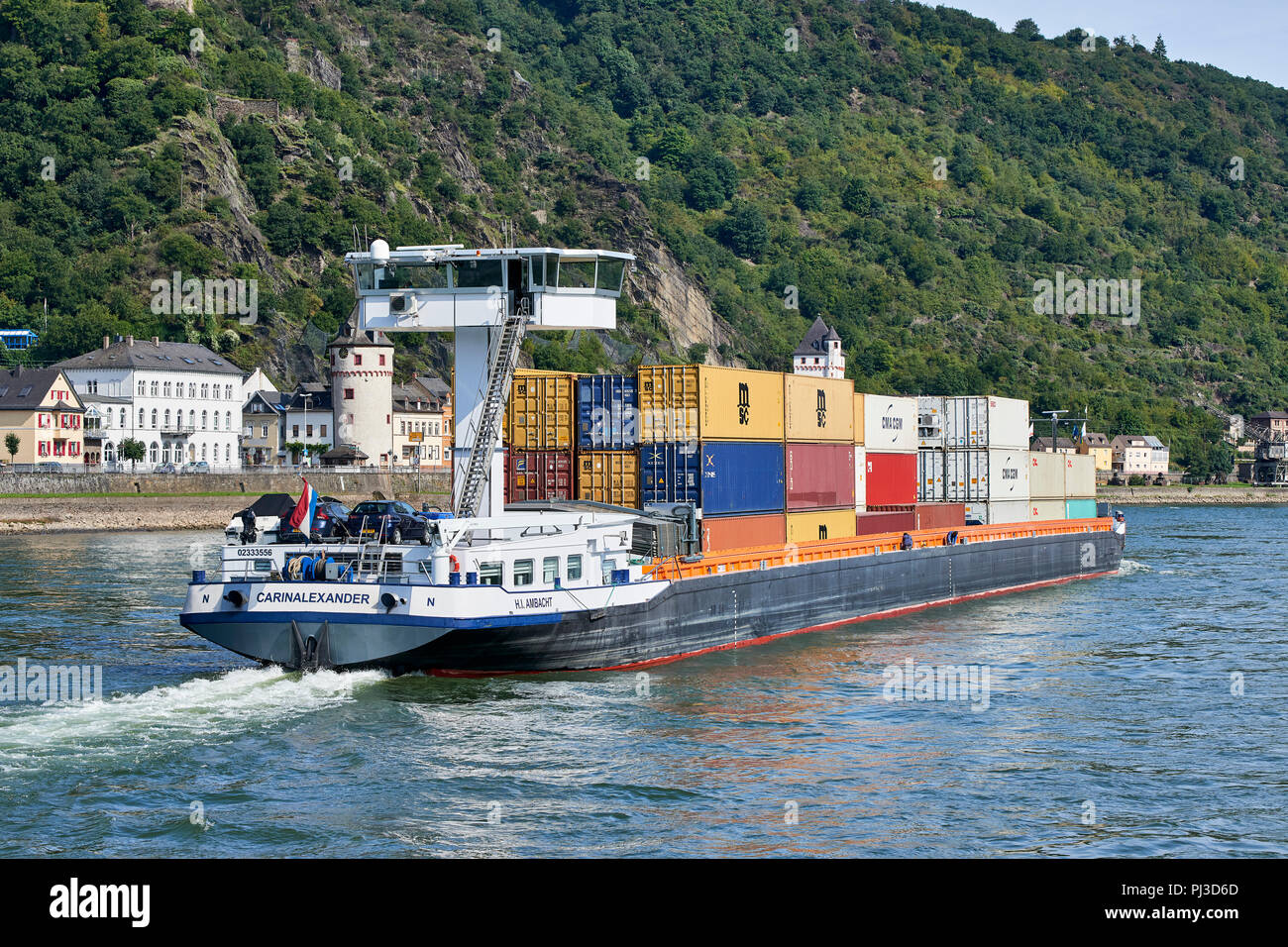 Carinalexander, Inland motor Frachter, 135m, Niederlande, den Transport von Containern auf dem Rhein in der Nähe von Sankt Goar Stockfoto