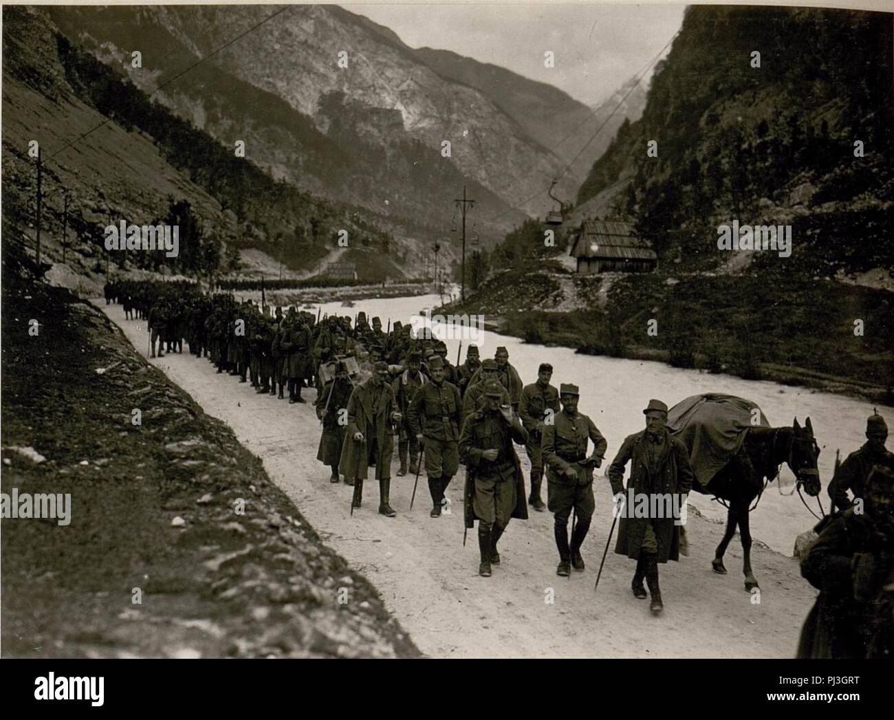 B. H.2. bin Marsche durch das soca-tal. (15 X 1917). Stockfoto