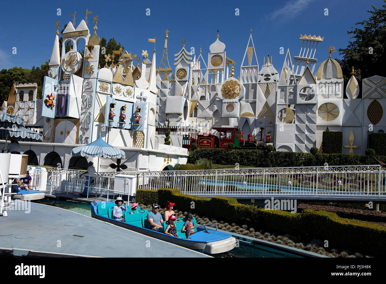 Es ist eine kleine Welt, Disneyland Park, Anaheim, Kalifornien, Vereinigte Staaten von Amerika Stockfoto