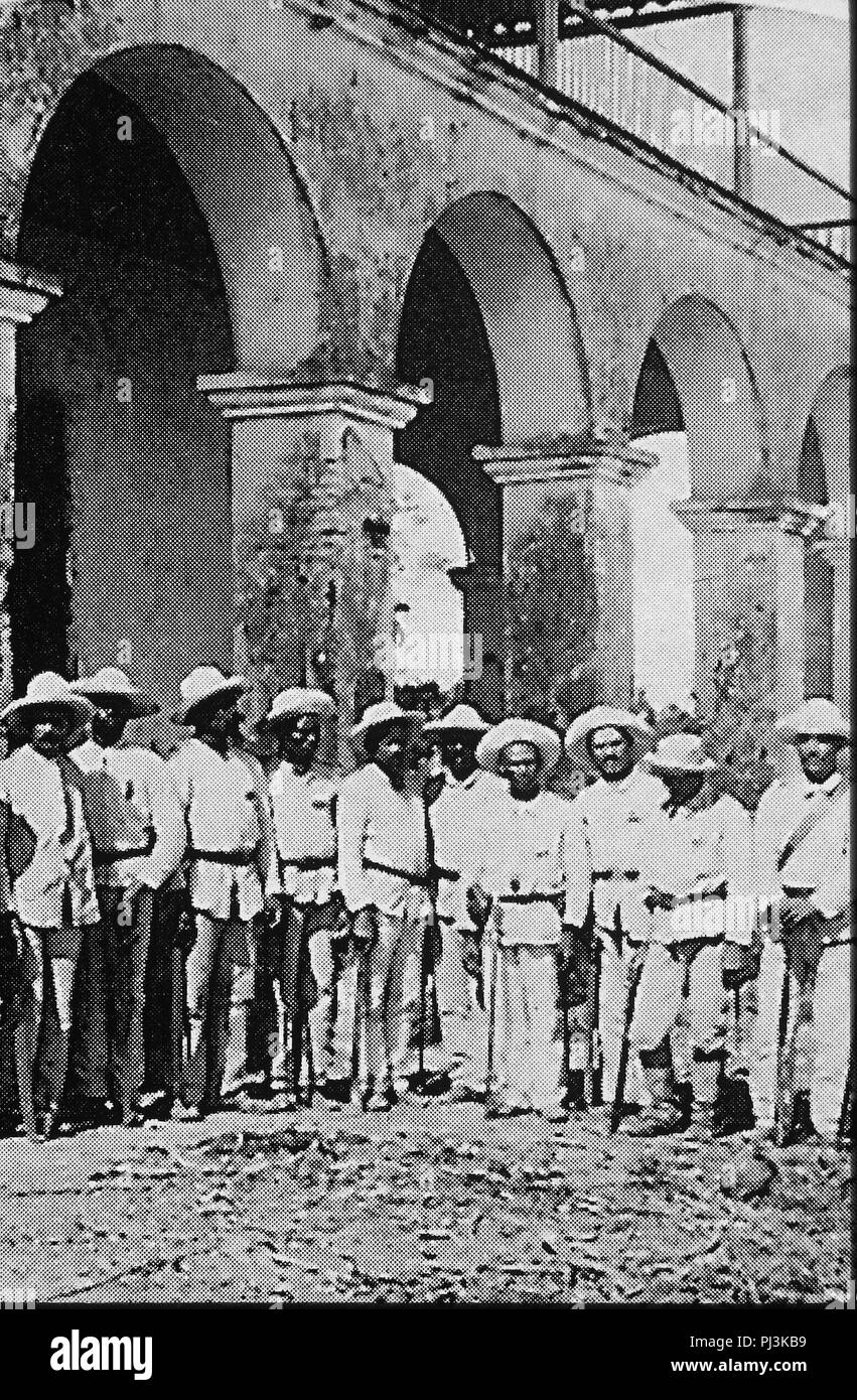 CUBANOS EN LA GUERRA DE LA INDEPENDENCIA FRENTE AL PALACIO DE LOS CAPITANES GENERALES DE LA HABANA, SIGLO XIX. Lage: aussen, La Habana. Stockfoto