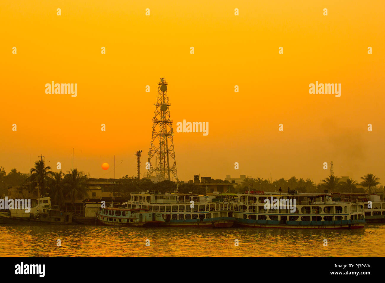 Khulna Flusshafen, Khulna, Bangladesh Stockfoto