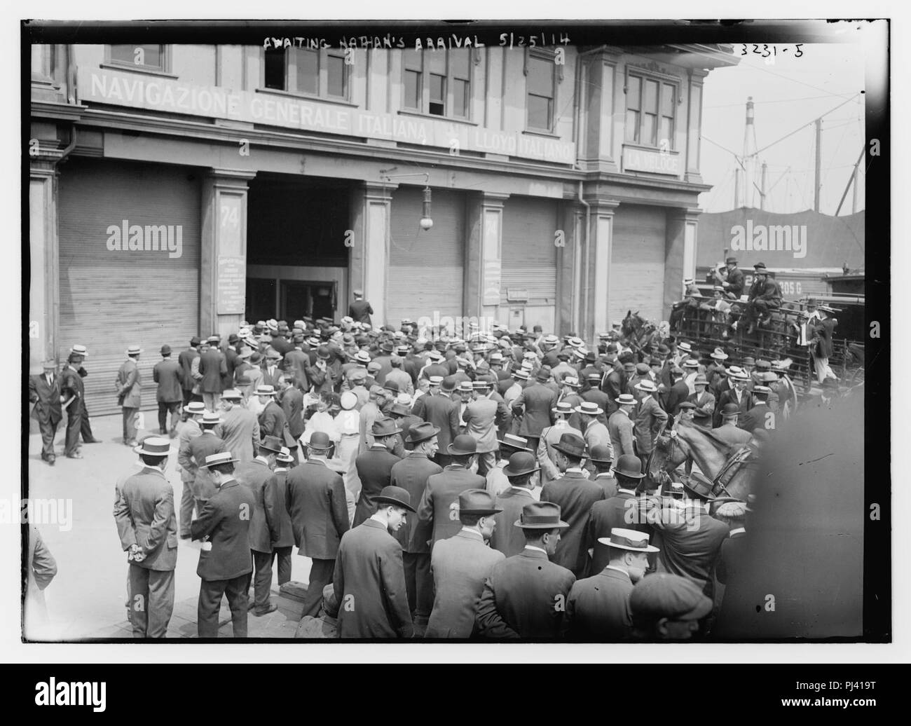 Warten auf die Ankunft von Nathan, 5-25-14 Stockfoto