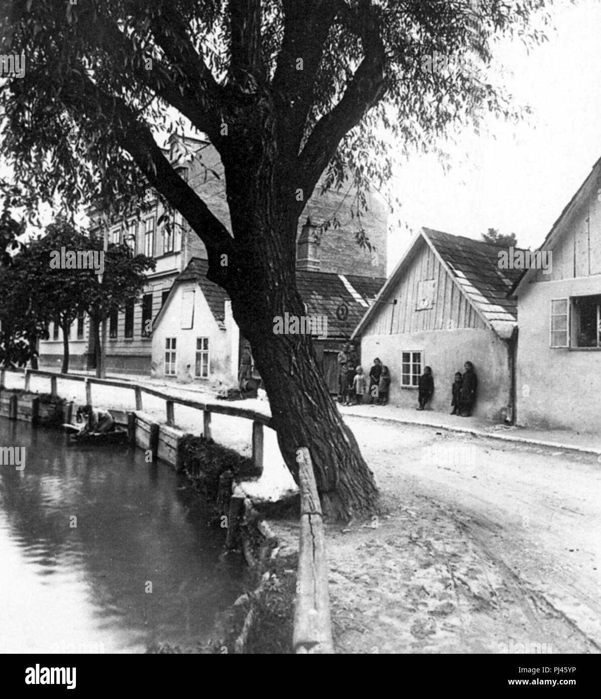 Baden, - Wörthgasse-3, -5, -7- Mühlbach - (1910). Stockfoto