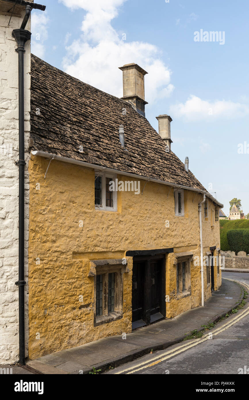 Die historischen Almshuses in Kingsbury Street, The Heritage Quarter, Calne, Wiltshire, England, Großbritannien Stockfoto