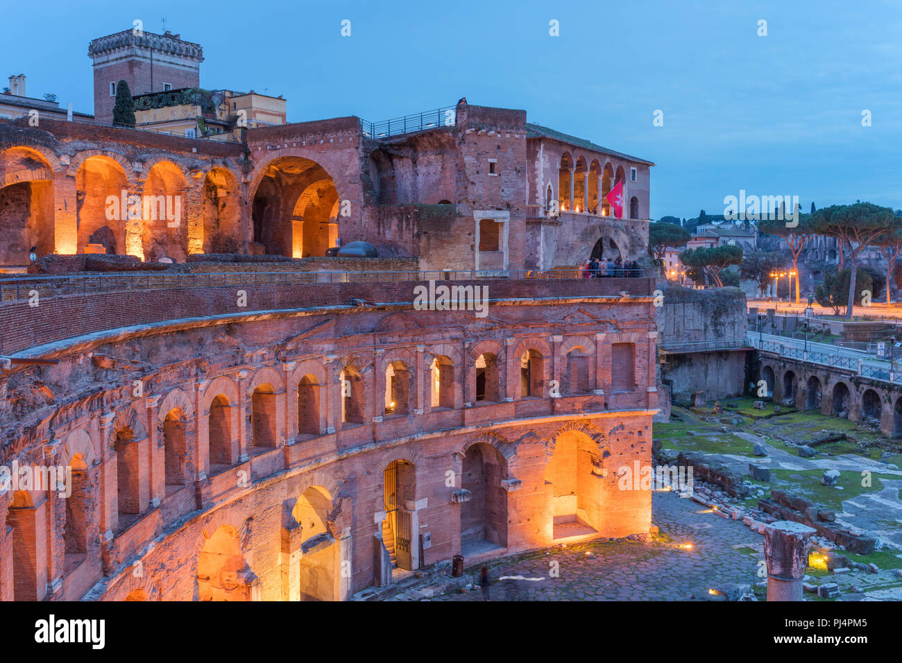 Nacht Stadtbild von Trajan Markt, Rom, Latium, Italien Stockfoto