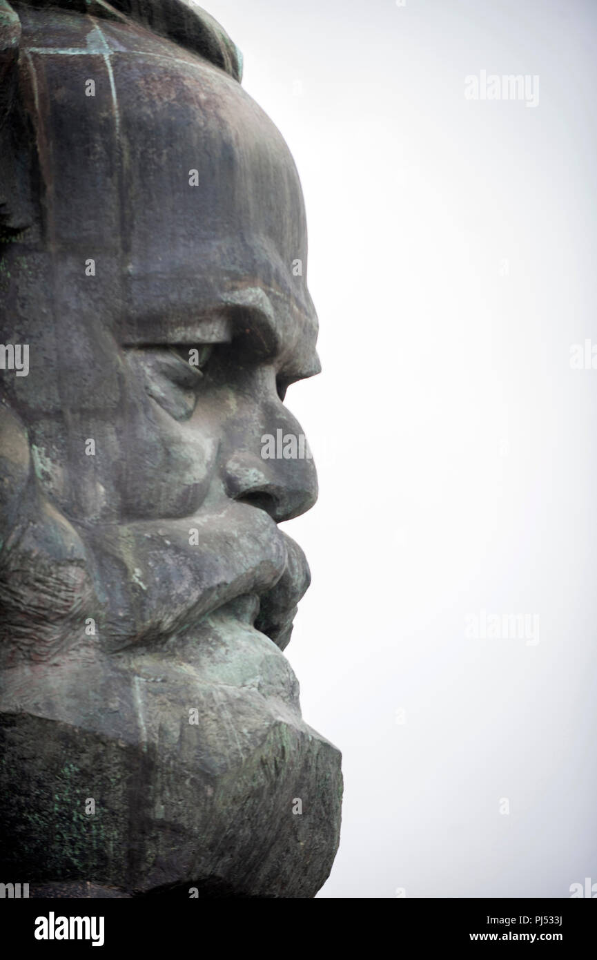 Statua in granito di karl marx Fotos und Bildmaterial in hoher