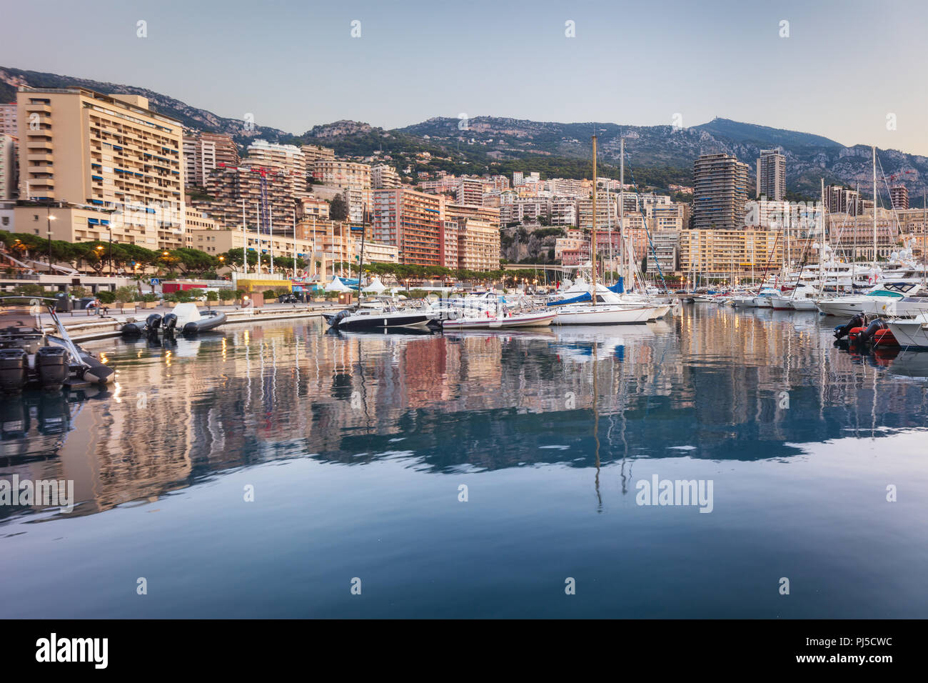 Yachten ankern in Monaco Stockfoto