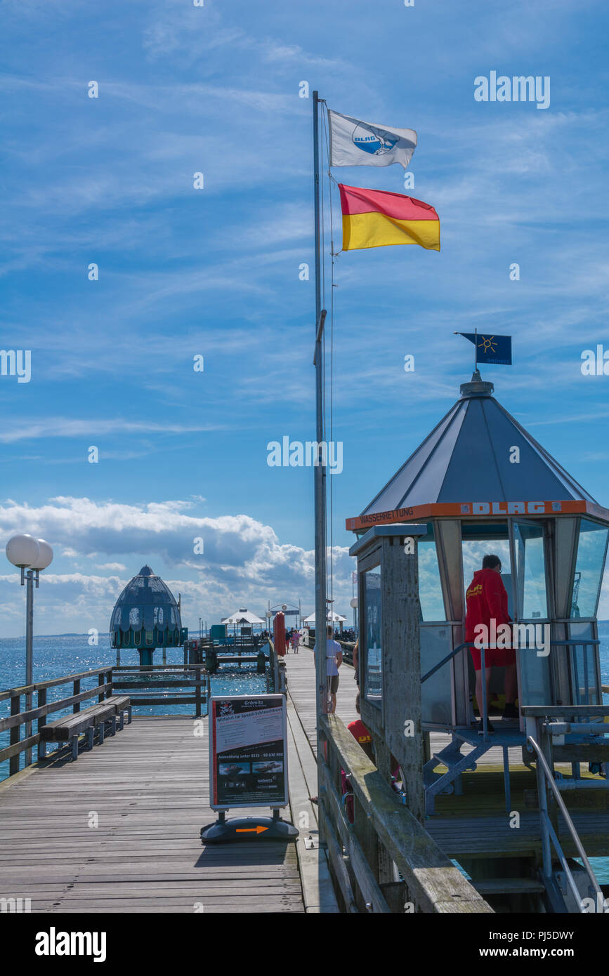 Seebruecke, DLRG, Ostseebad (Gem. Groemitz blieben) am 14.08.2017 Ostholstein, Schleswig-Holstein Stockfoto