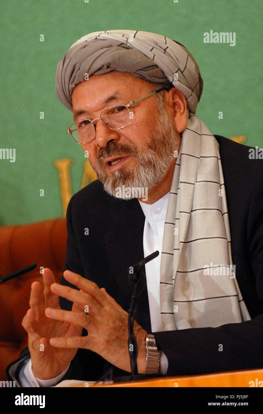 Karim khalili Fotos und Bildmaterial in hoher Auflösung Alamy