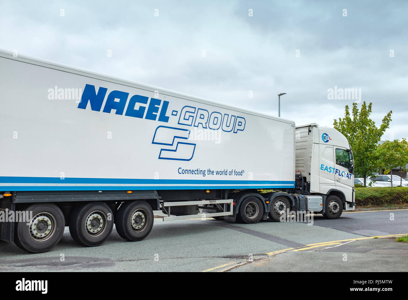 Eastfloat Logistik Lkw arbeiten für Nagel Gruppe essen Transport in Crewe,  Cheshire Vereinigtes Königreich Stockfotografie - Alamy