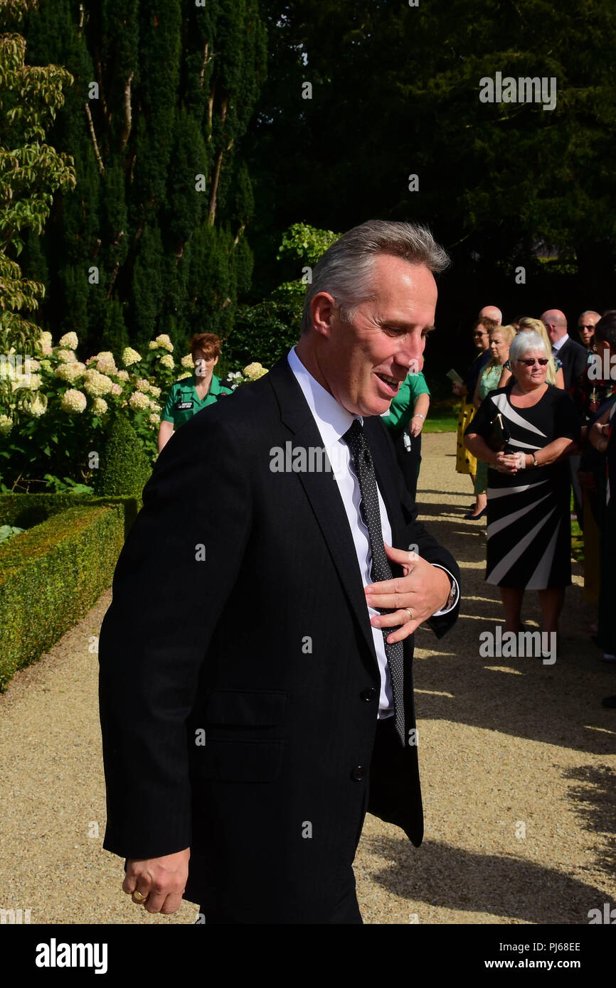 Hillbrough Schloss, Nordirland. 4. September 2018. DUP MP Ian Paisley Junior bei der Staatssekretär für die jährliche Nordirland Garden Party. Auf seinem ersten offiziellen Tag der Aussetzung des Parlaments. Hillsborough: Co unten: UK: 4. Sept 2018 Credit: Mark Winter/Alamy leben Nachrichten Stockfoto