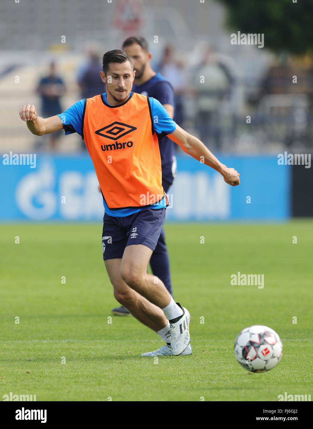 Firo: 05.09.2018, Fußball, 1.Bundesliga, Saison 2018/2019, FC Schalke 04, Ausbildung, Steven Skrzybski | Verwendung weltweit Stockfoto